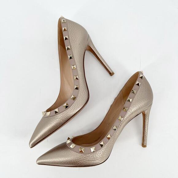 Valentino Garavani Metallic Gold Pebbled Leather Rockstud Pointed Toe Pump EU 37 - Picture 4 of 11